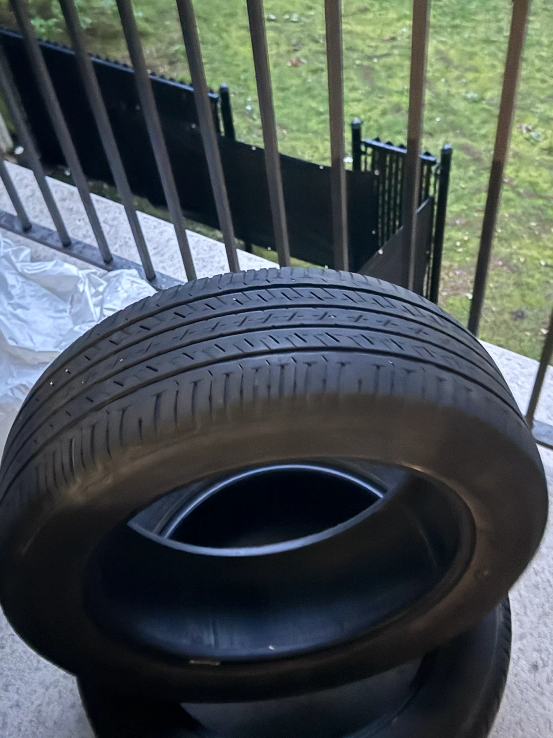 3 pieces of summer tires good condition. Size:P205/55R16