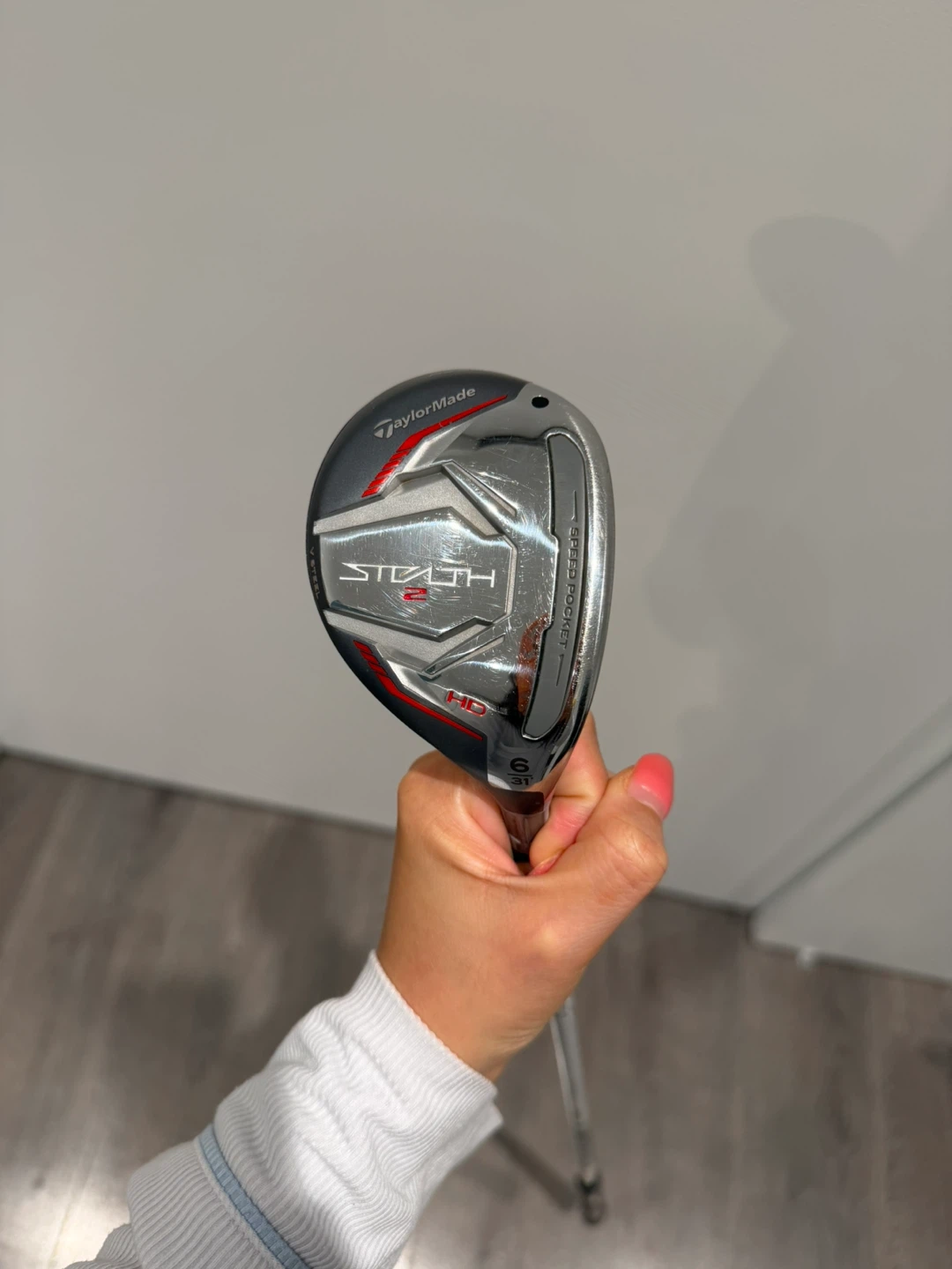 Women’s golf club: TaylorMade Stealth 2 HD 6 Hybrid