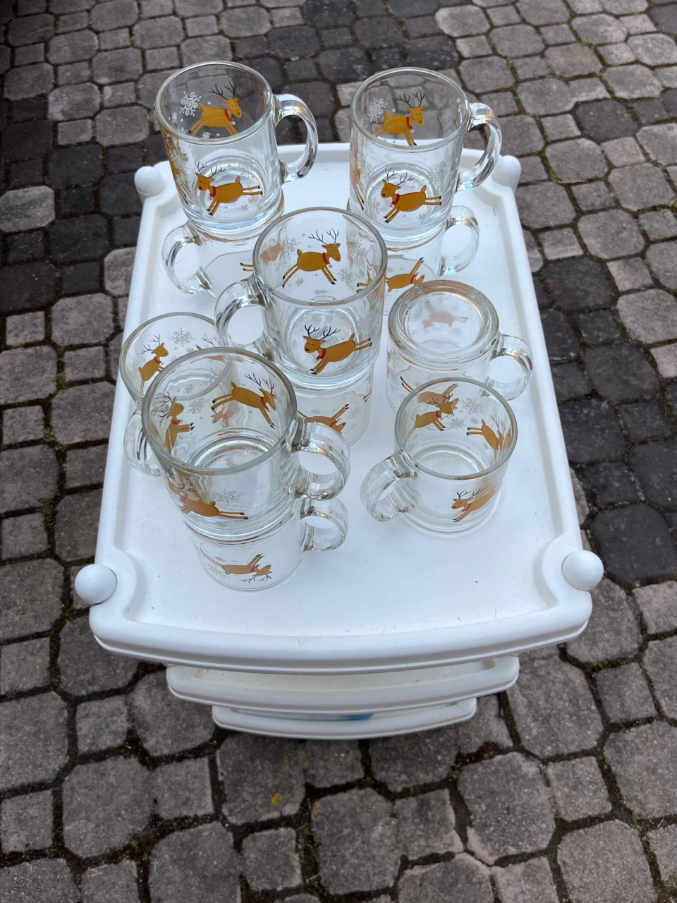 Set of Glass Mugs with Reindeer Design