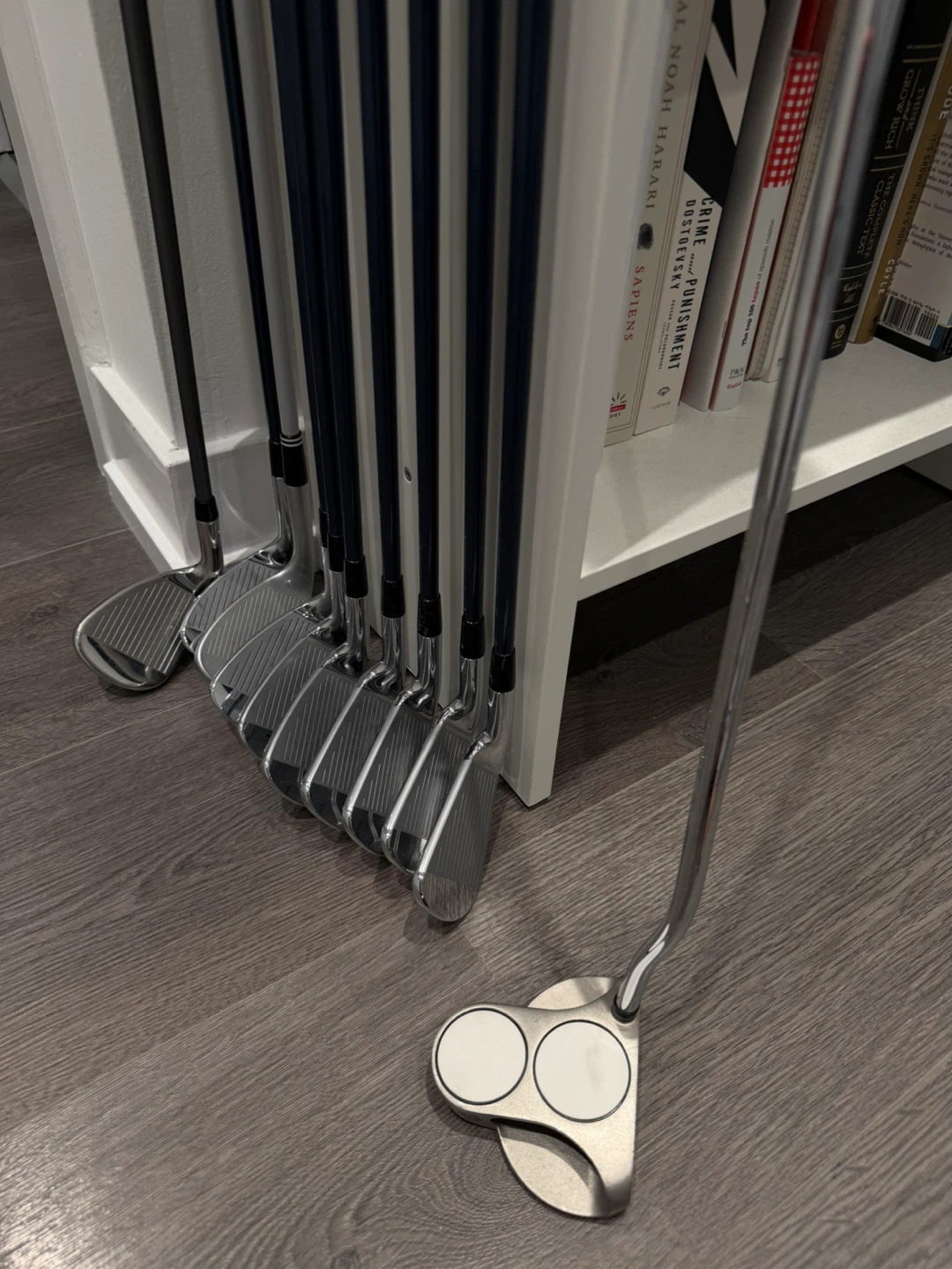 Womens golf club: Mizuno Iron Set + Odyssey putter