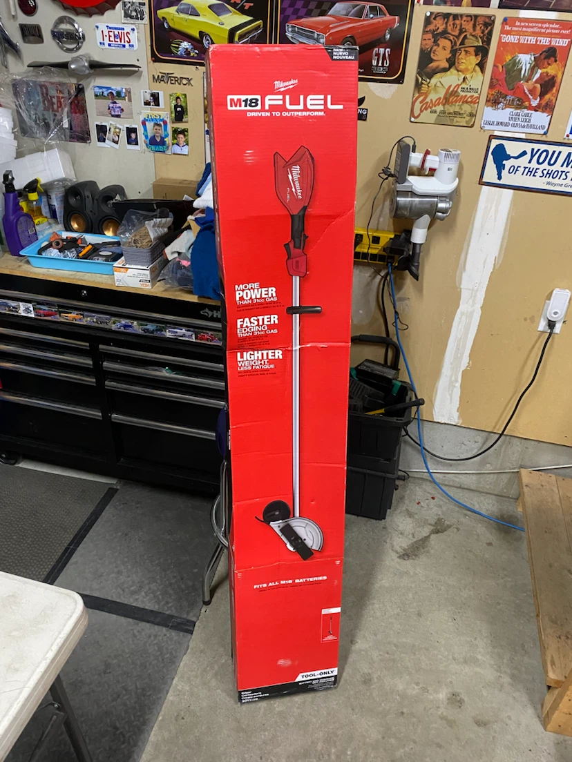 Milwaukee Fuel M18 3011-20 edger New in box - photo 2