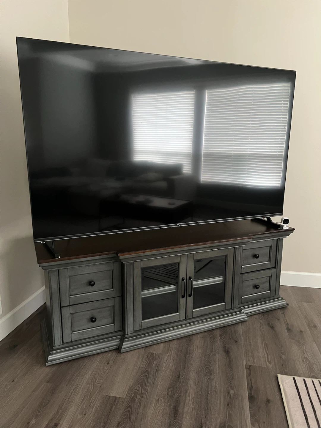 Grey Entertainment Unit