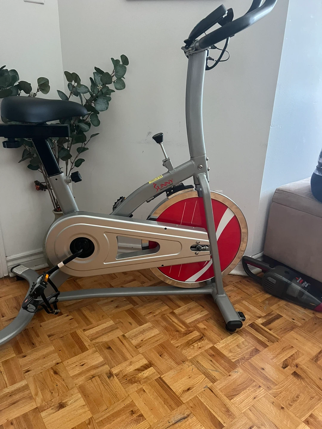 Sunny Health & Fitness Stationary Bike - photo 2