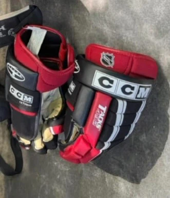 Reebok, CCM, Bauer and Itech Hockey Gear Set - photo 3
