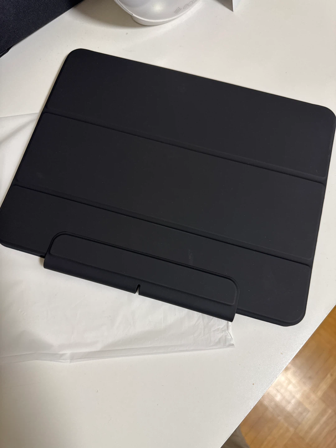 ESR Tablet Case for Ipad pro 13 - photo 3