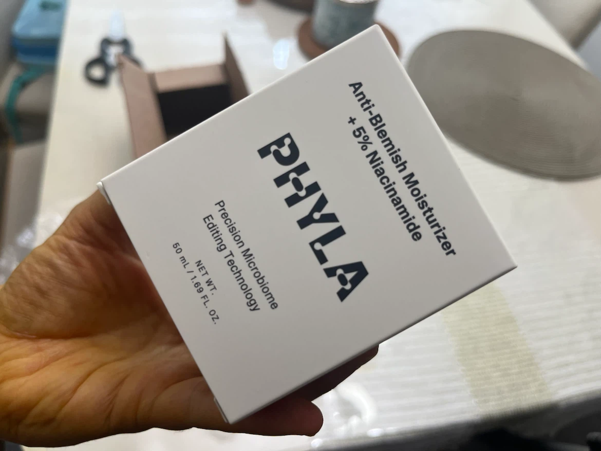 Phyla Anti-Blemish Moisturizer with 5% Niacinamide - photo 2