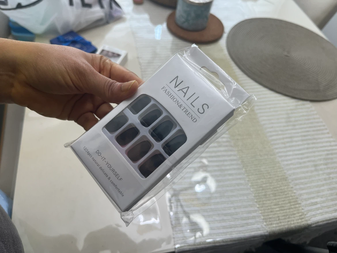NAILS Fashion & Trend False Nails