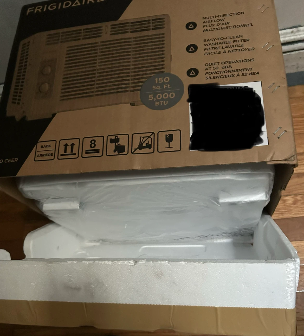 Frigidaire 5,000 BTU 115V Window/ Bracket included - photo 2