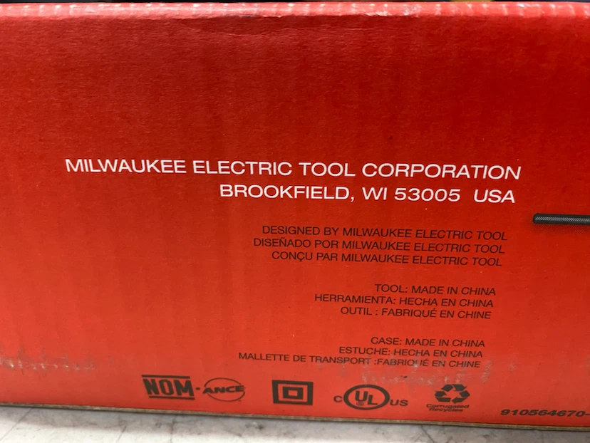 Milwaukee 5/8” SDS Plus rotary hammer kit New in box - photo 3