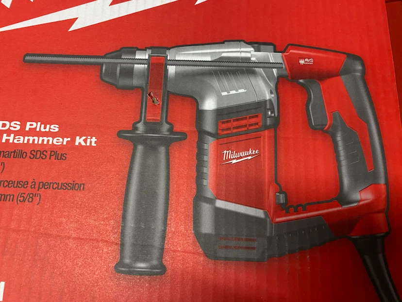 Milwaukee 5/8” SDS Plus rotary hammer kit New in box - photo 5