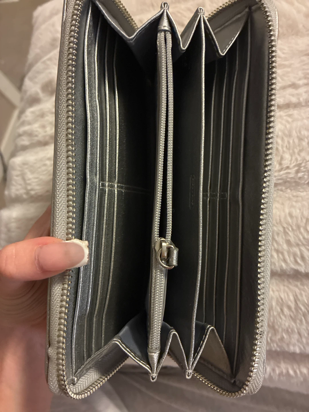 Vintage Coach Silver Signature Wristlet Wallet - photo 3