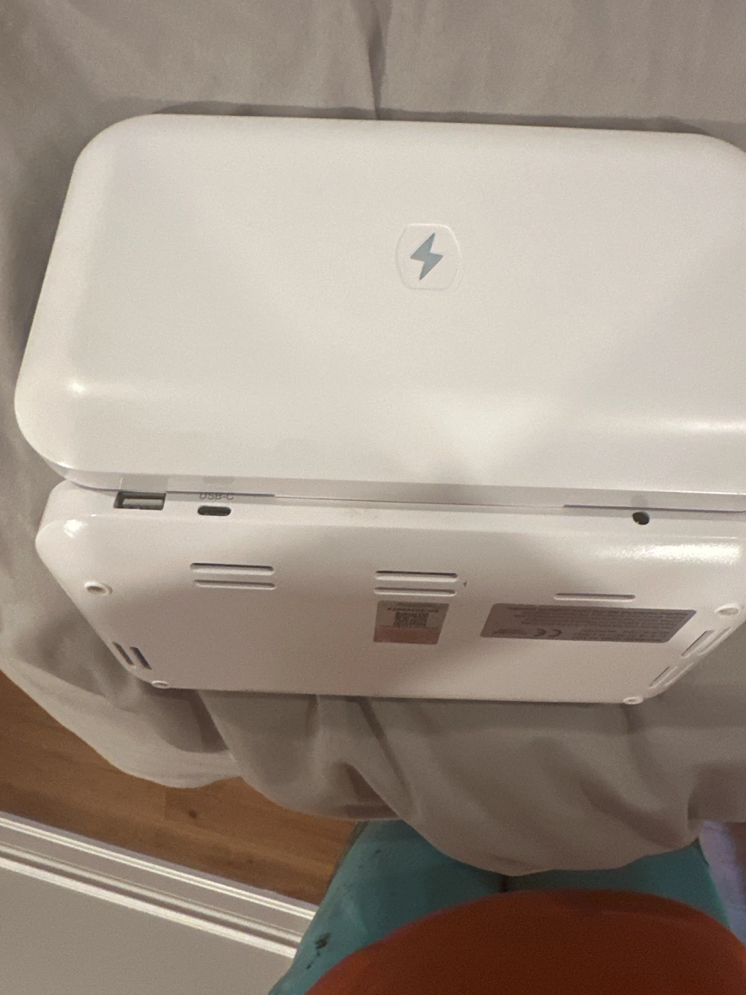 UV Sanitizer Box for Phones and Accessories - photo 3