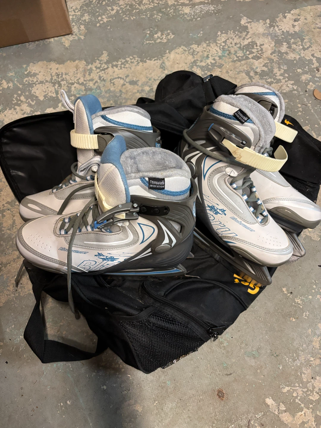 Girl ice Skates with carrying bag