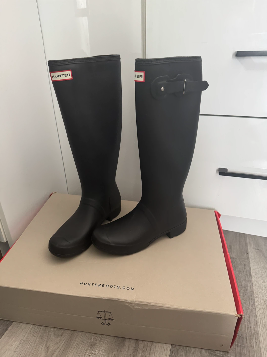 Hunter Boots Black Tall Rubber Waterproof Women's Size 8