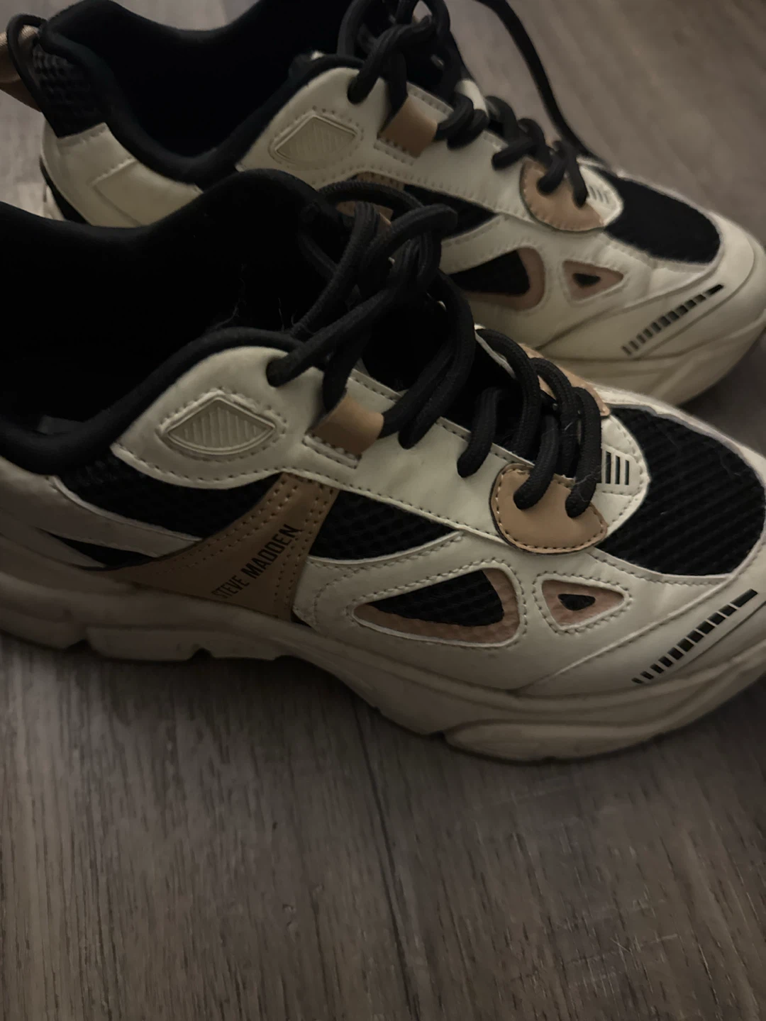 Steve Madden "CLYDE" Chunky Sneakers Size 7.5 - photo 2