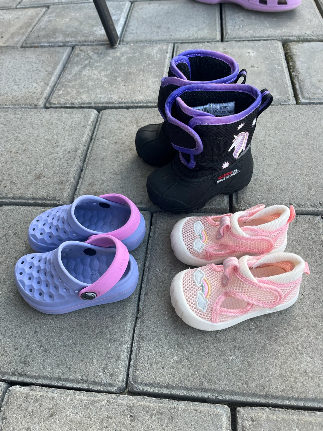 Size 4 Bundle of kid shoes - photo 3