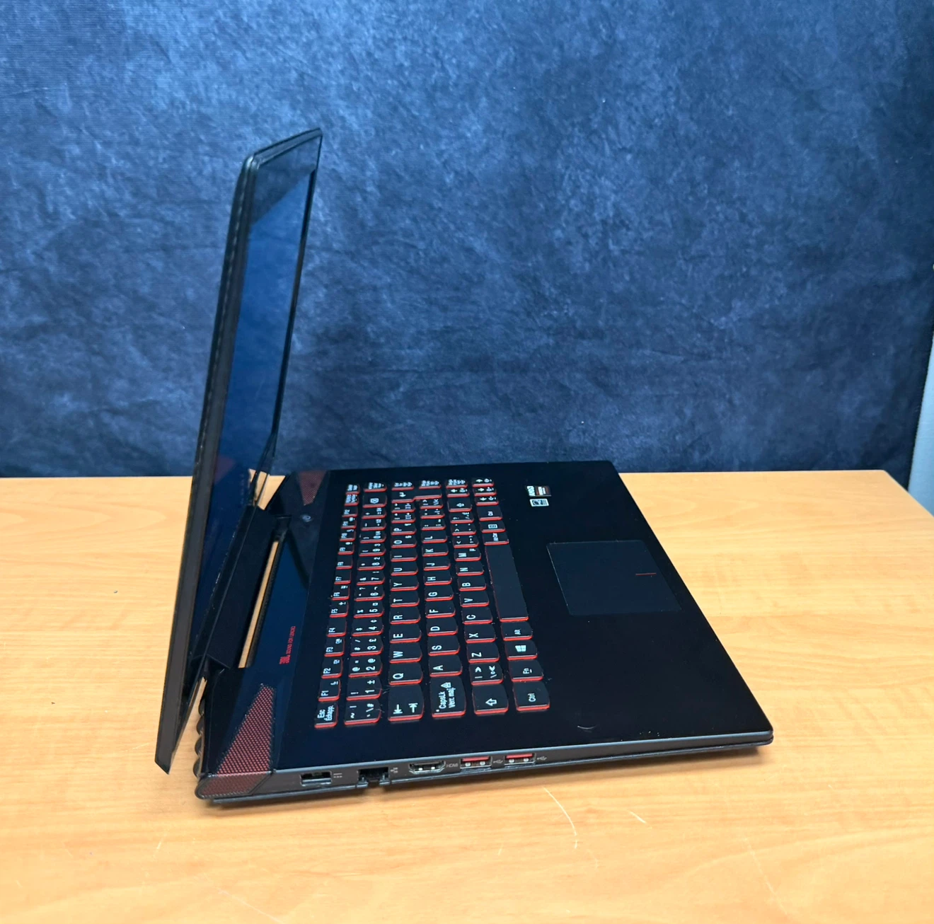 Lenovo Y40-80 Gaming Laptop – 14” Full HD | Radeon R9 Graphics - photo 2