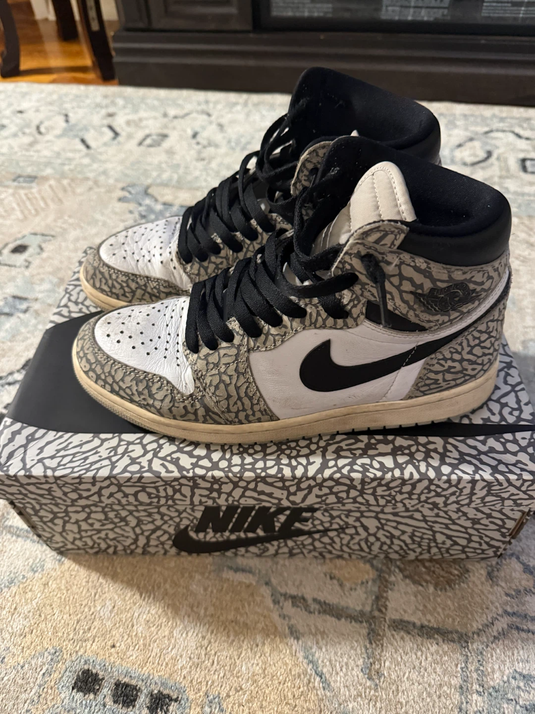Air Jordan 1 High OG Elephant Print