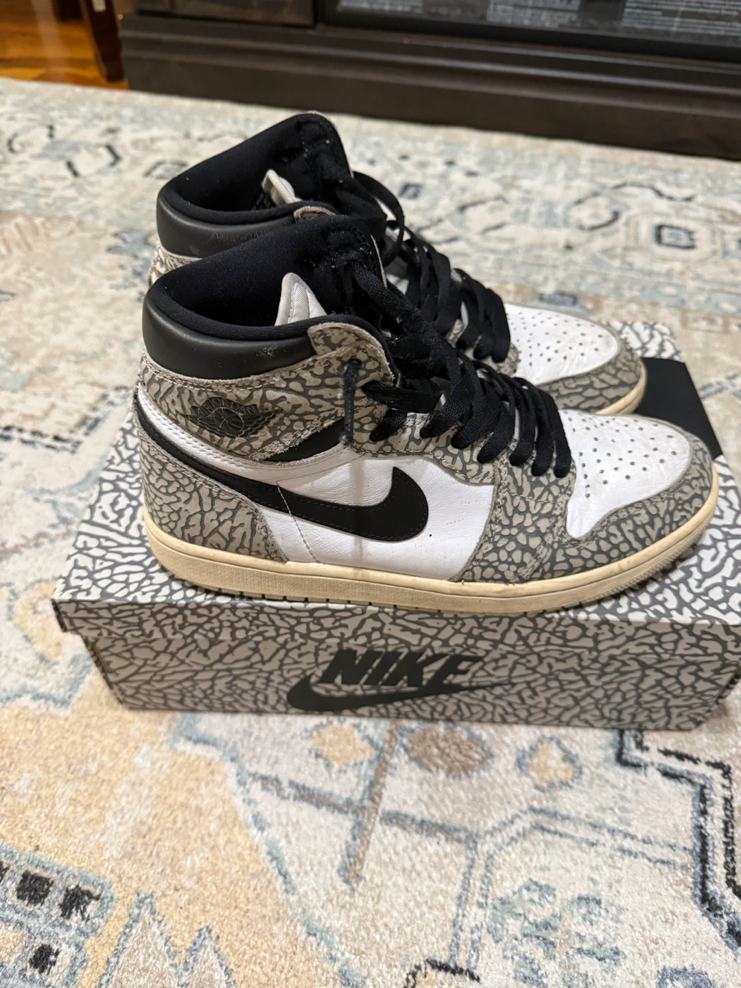 Air Jordan 1 High OG Elephant Print - photo 3