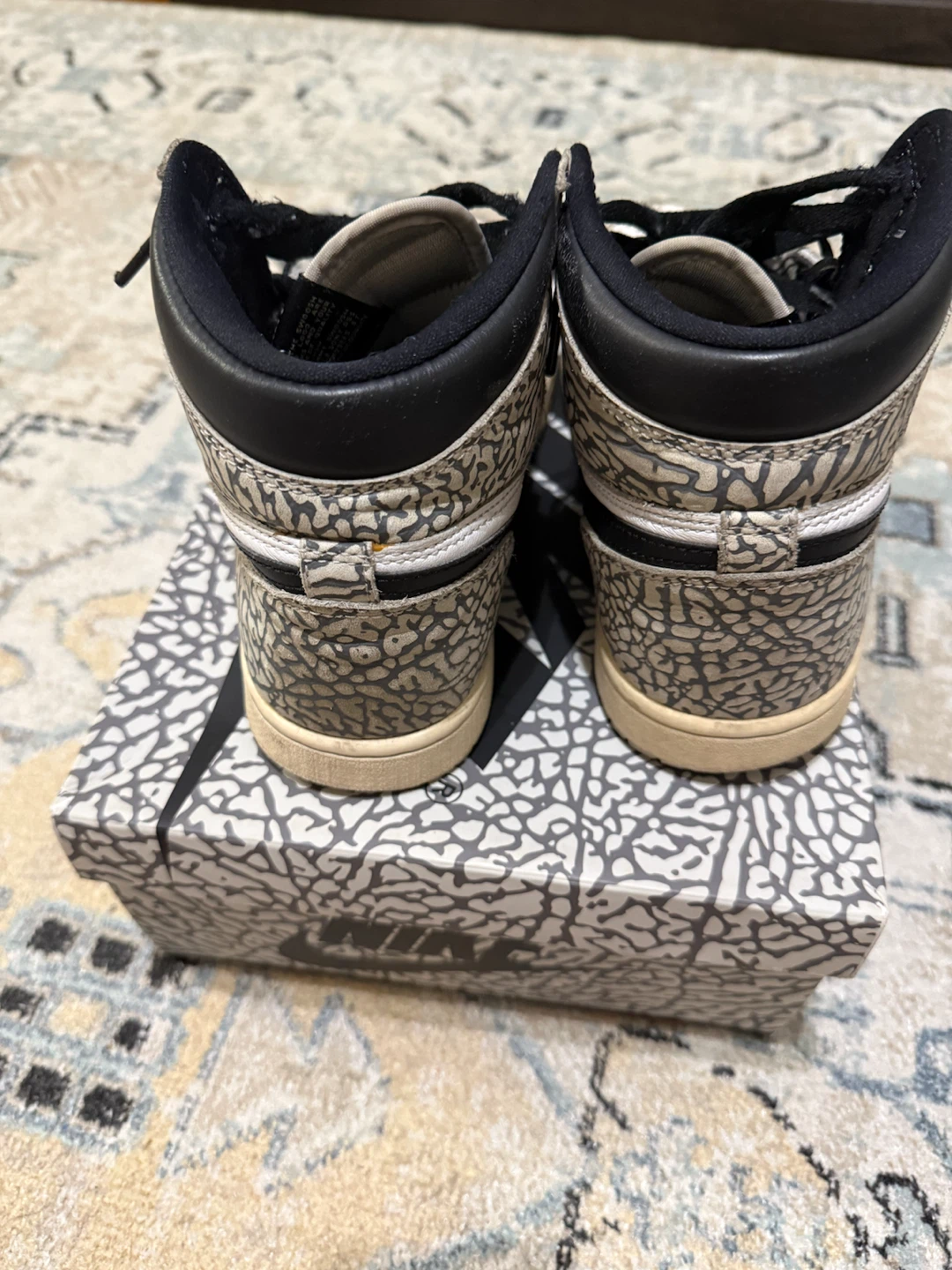 Air Jordan 1 High OG Elephant Print - photo 4