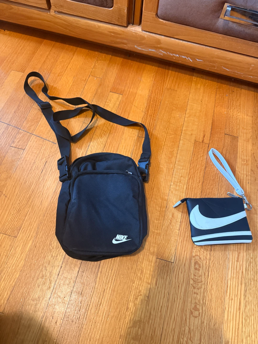 Nike Small Crossbody Bag and Pouch Set - photo 2