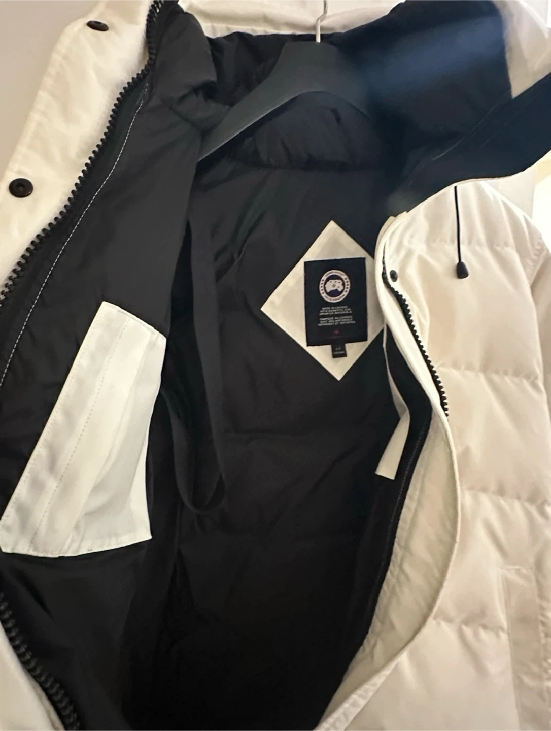 Authentic Canada Goose Winter Coat - White - Size L - photo 3