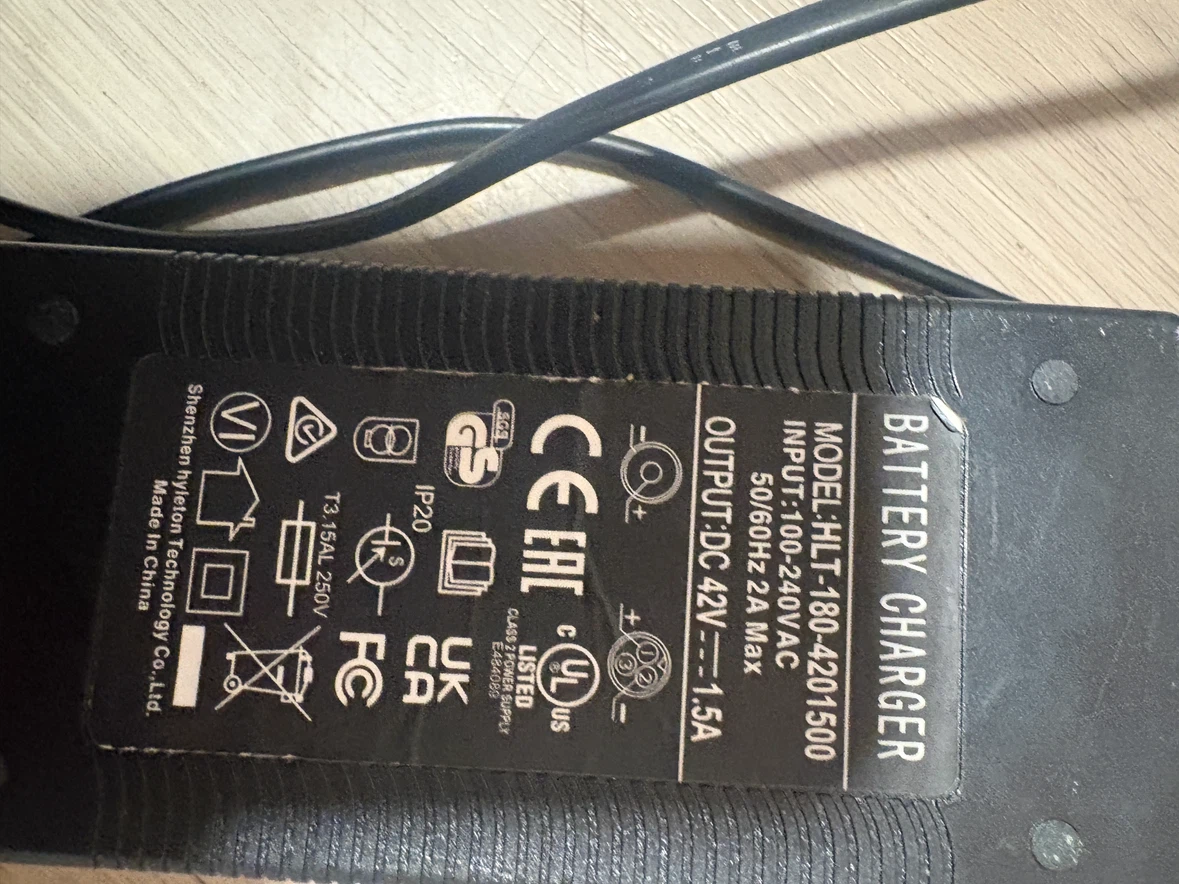 Battery Charger HLT-180-4201500