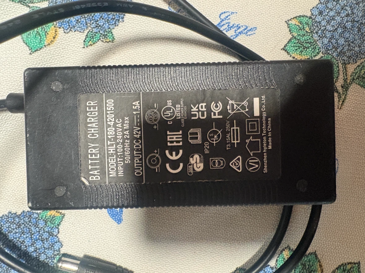 Battery Charger HLT-180-4201500 - photo 2