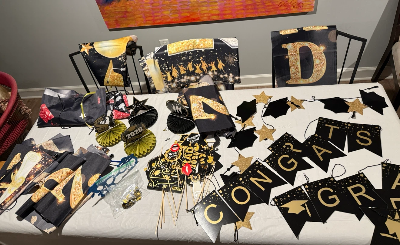 Graduation Party Decor Set - Class of 2026 - photo 5