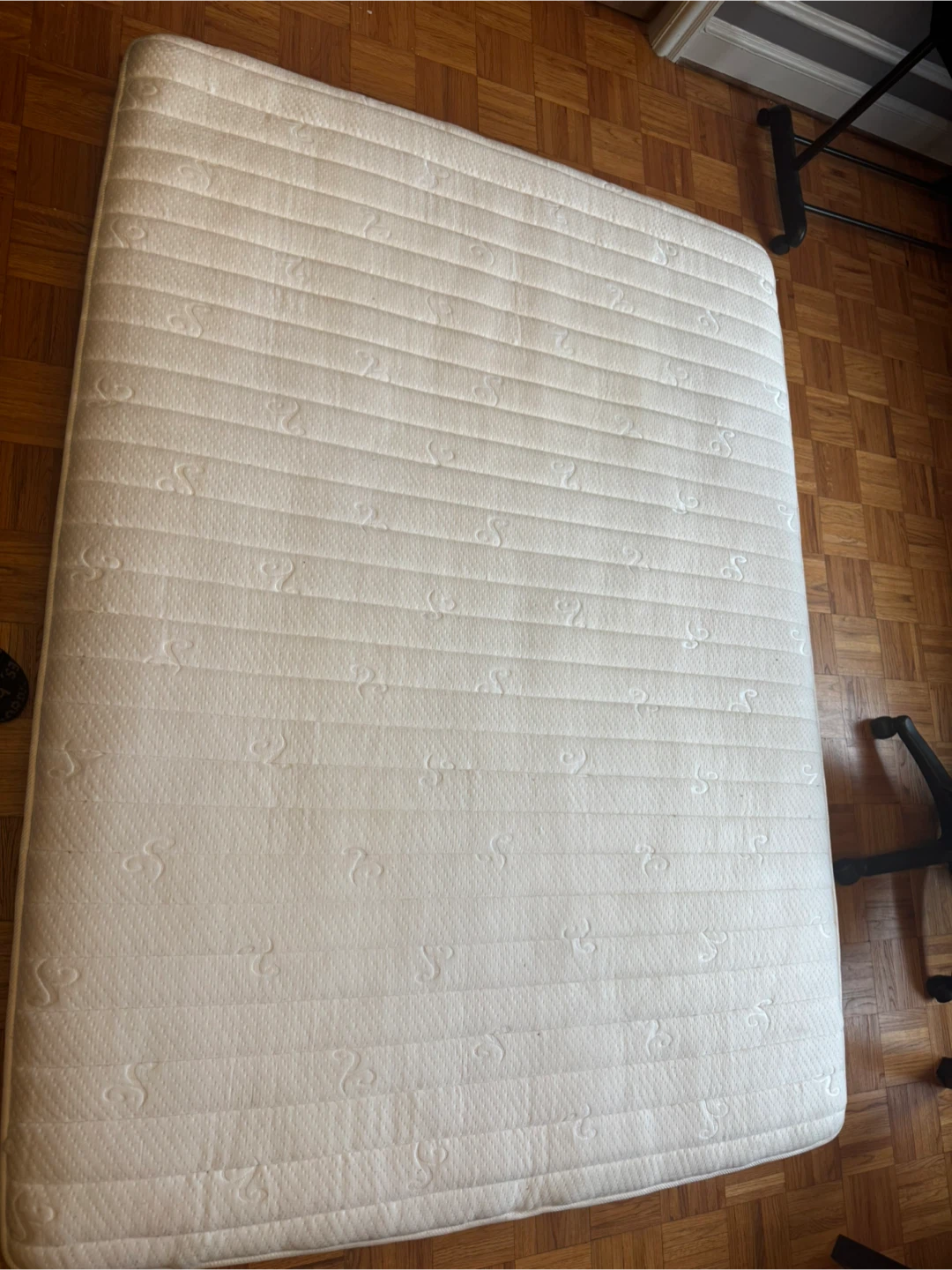 Queen size mattress - photo 2