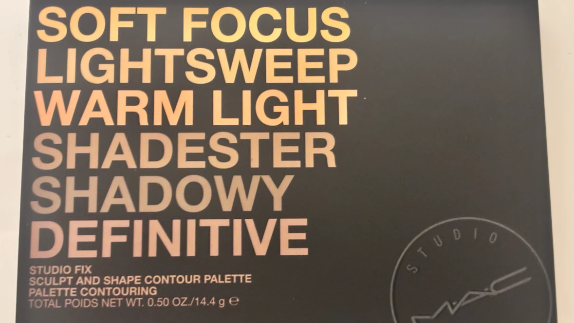 MAC Studio Fix Sculpt and Shape Contour Palette Warm Light