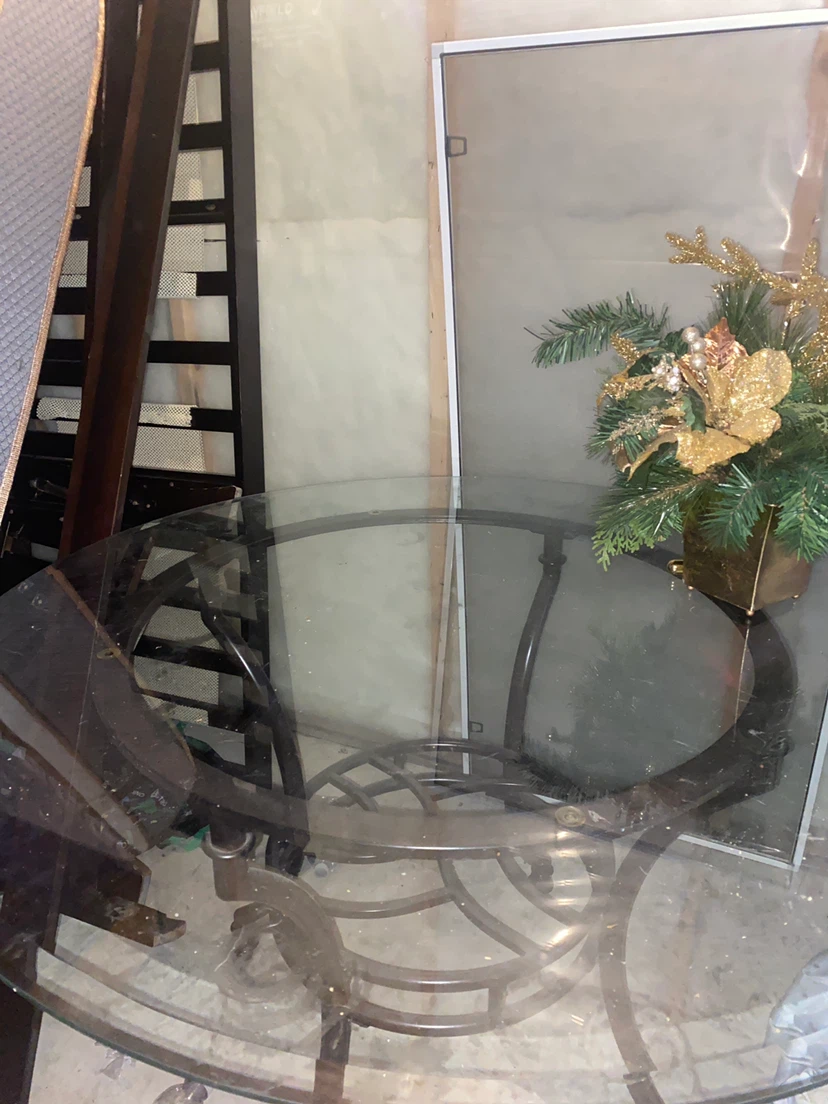 Glass Top Round Coffee Table with Metal Base