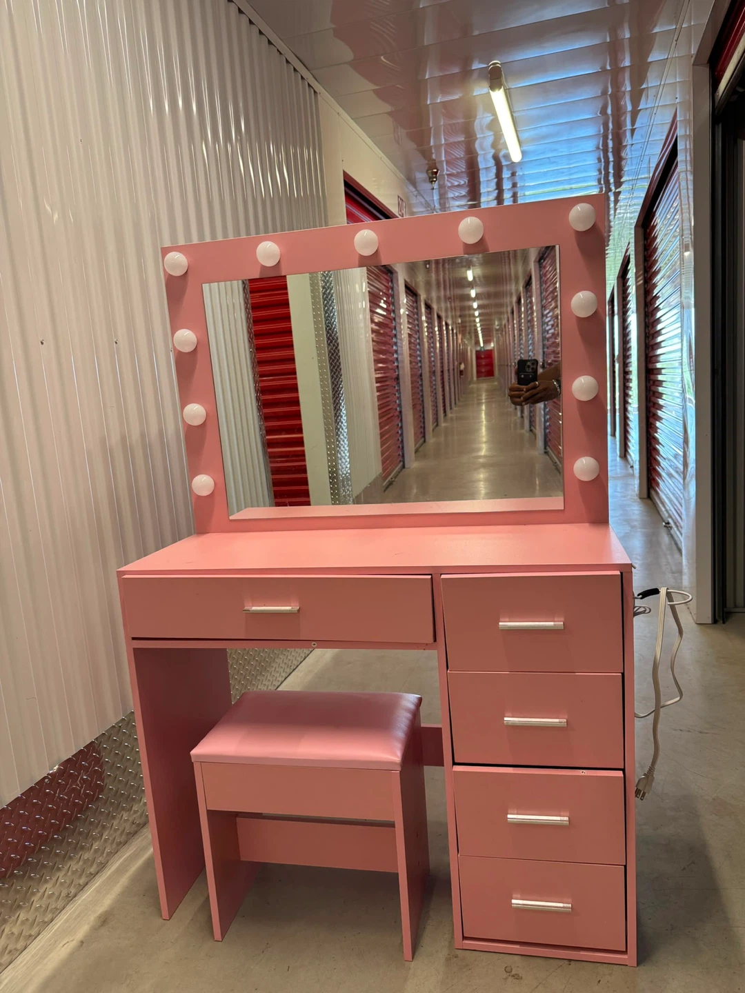 Barbie Pink Dressing Table