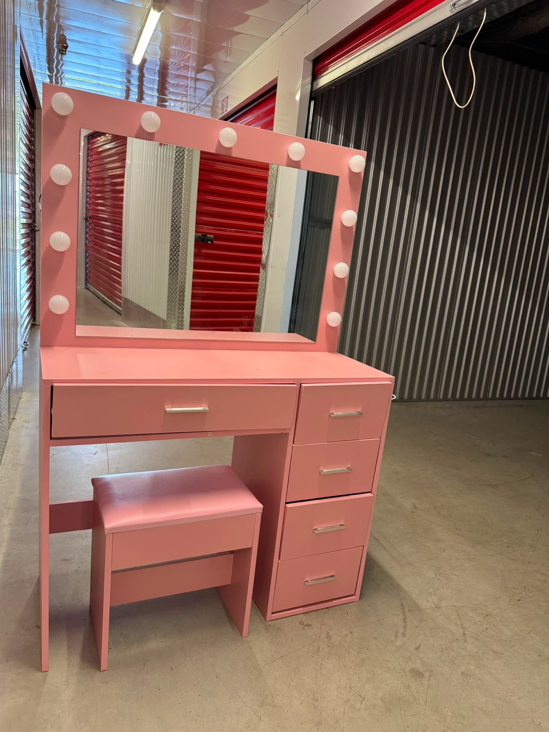 Barbie Pink Dressing Table - photo 2