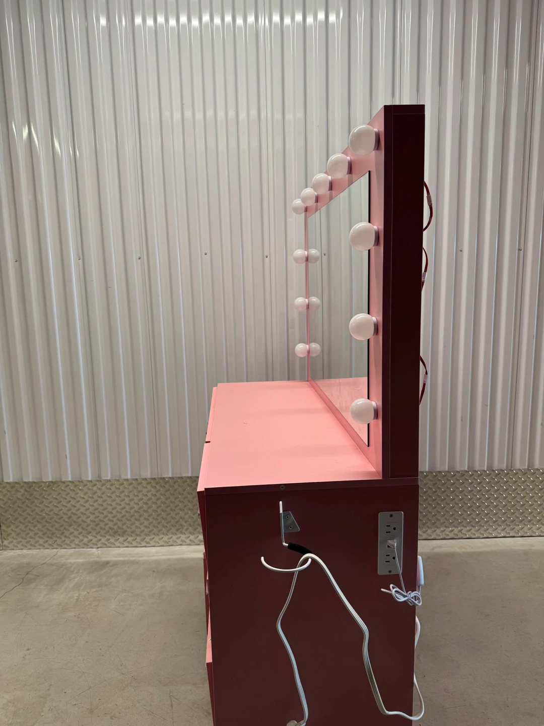 Barbie Pink Dressing Table - photo 3