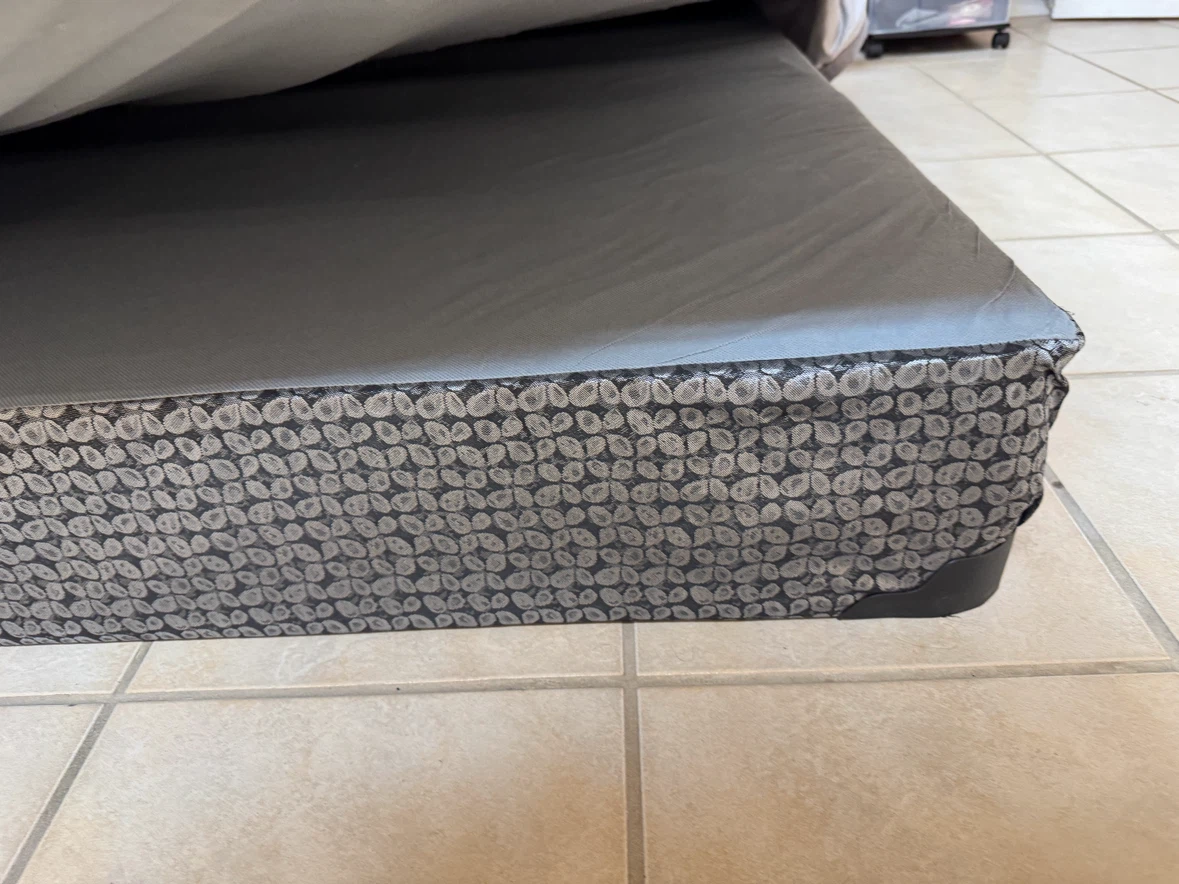 Queen Mattress and Bed box - photo 3