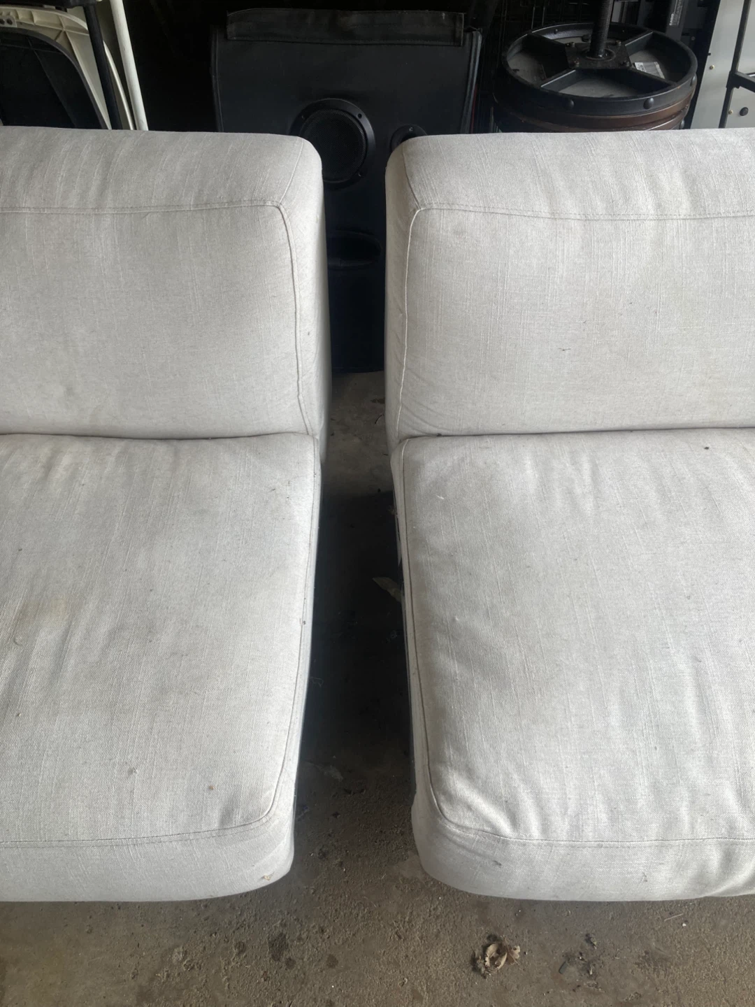 Cream Linen Sofa - Modern Tufted Design - photo 5