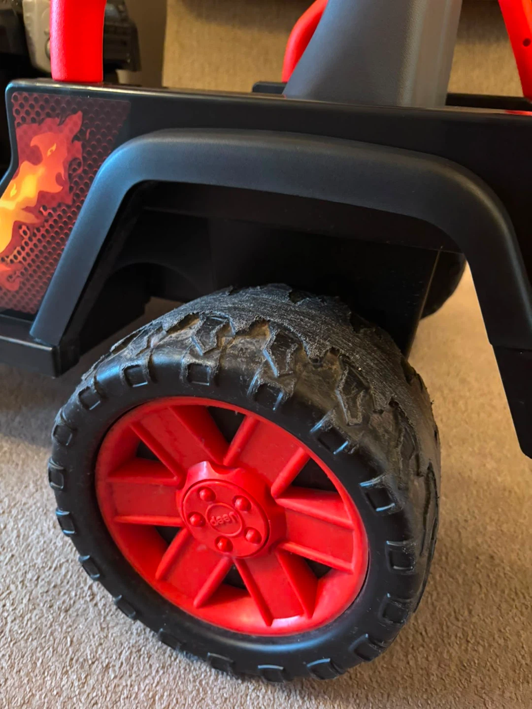 Jeep Power Wheels Wrangler Ride-On Toy - photo 4