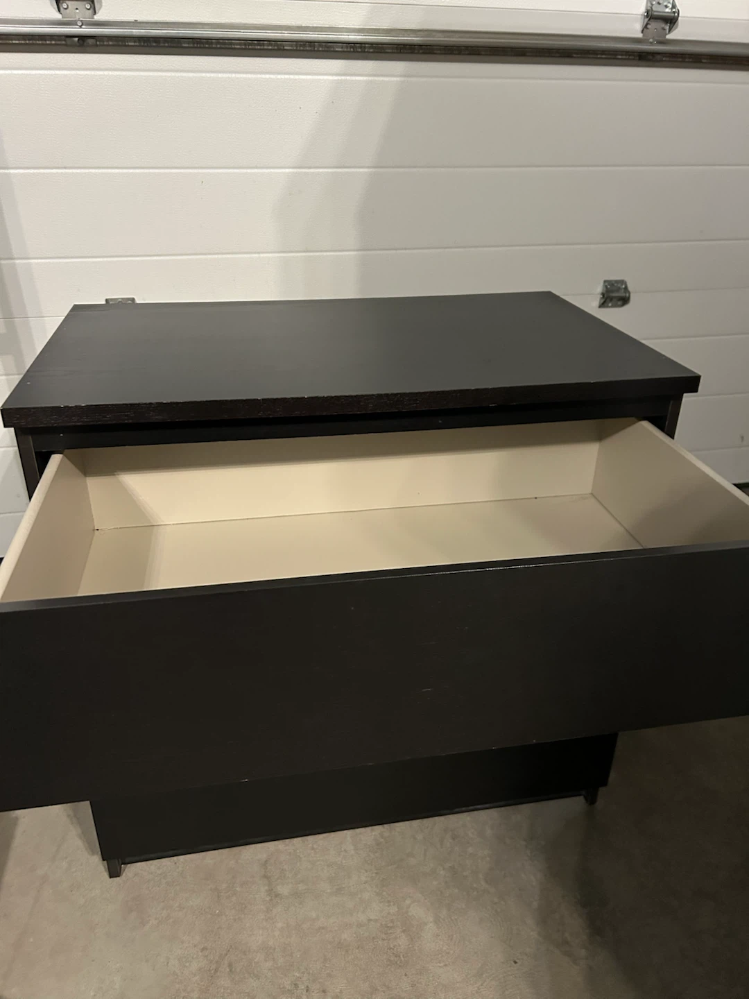IKEA black dresser MALM with 3 drawers - photo 2
