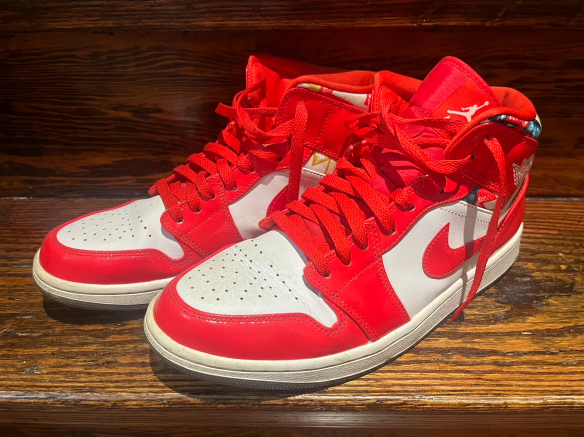 Air Jordan 1 Mid SE "Barcelona Sweater" - photo 2