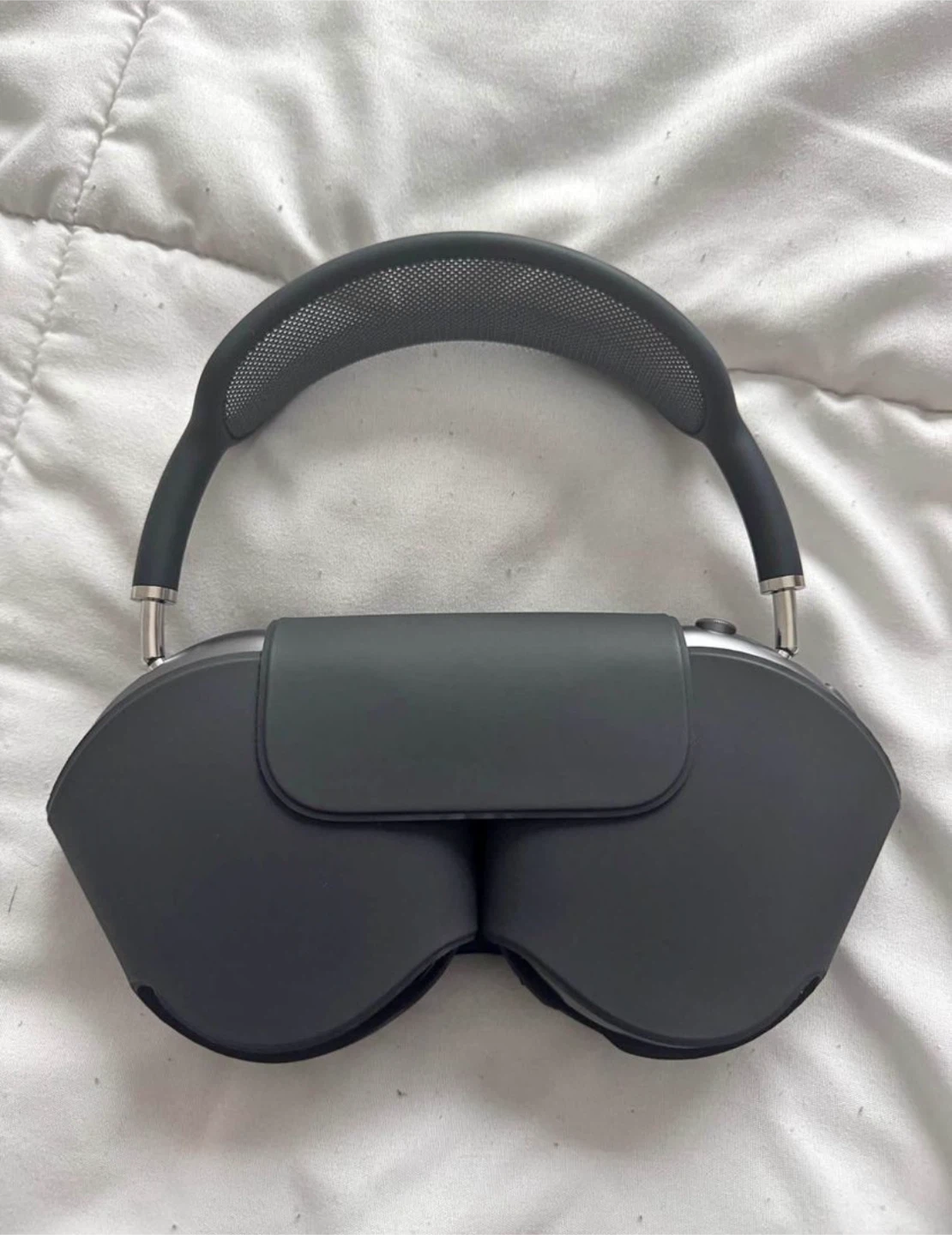 Apple AirPods Max Headphones with Smart Case
