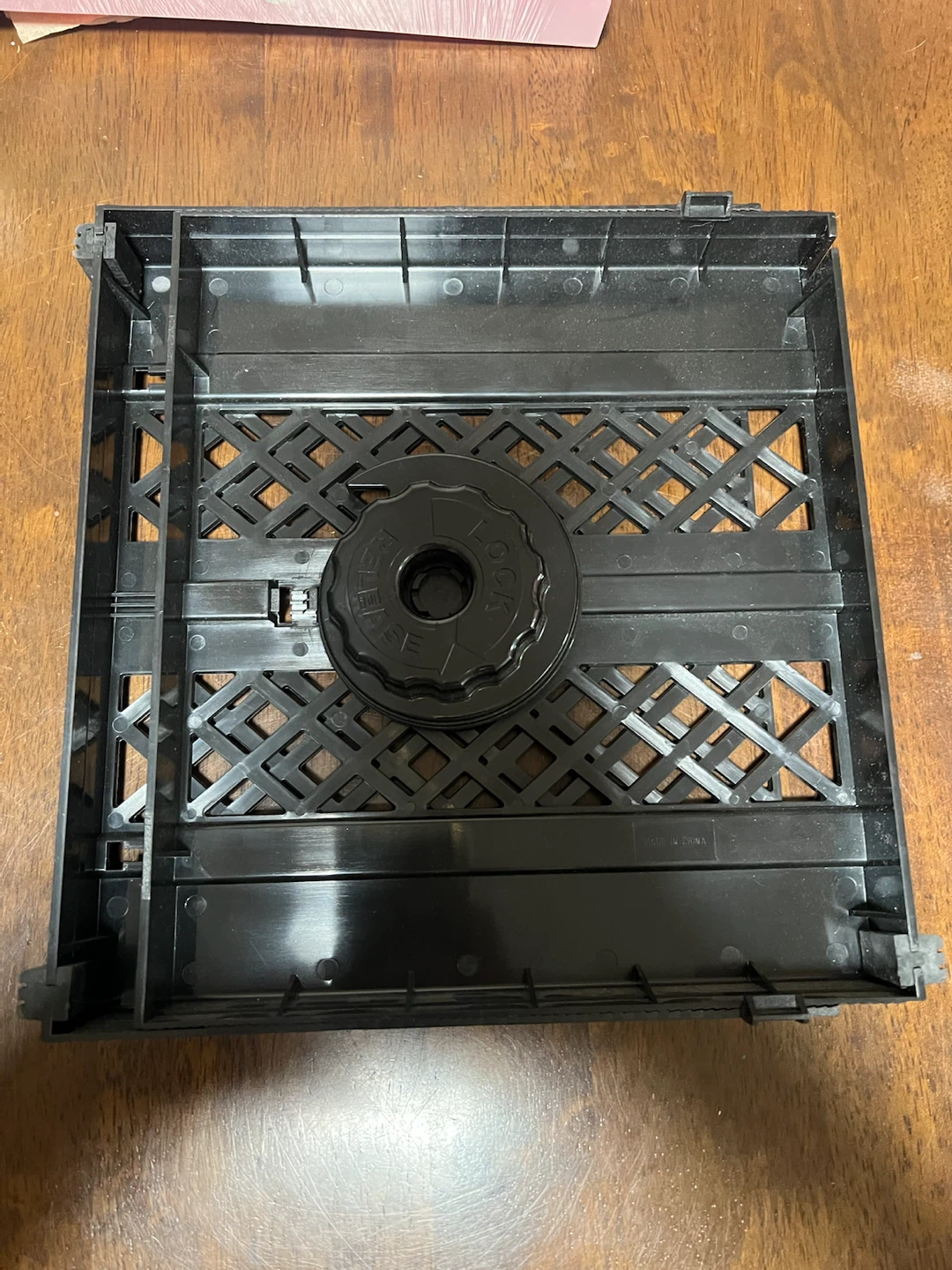 Locker Mate Adjust-A-Shelf