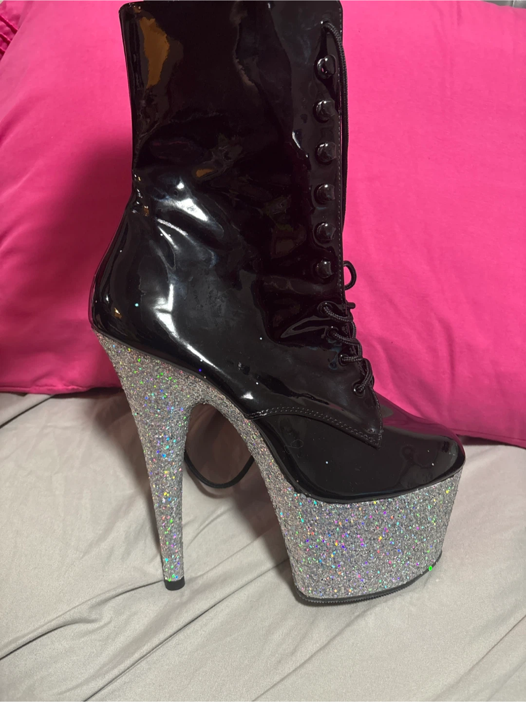 BRAND NEW PLEASER HEELS - photo 3