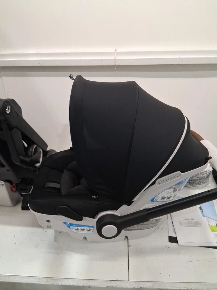 Evenflo Gold Shyft DualRide 2-in-1 Infant Car Seat & Stroller - photo 4