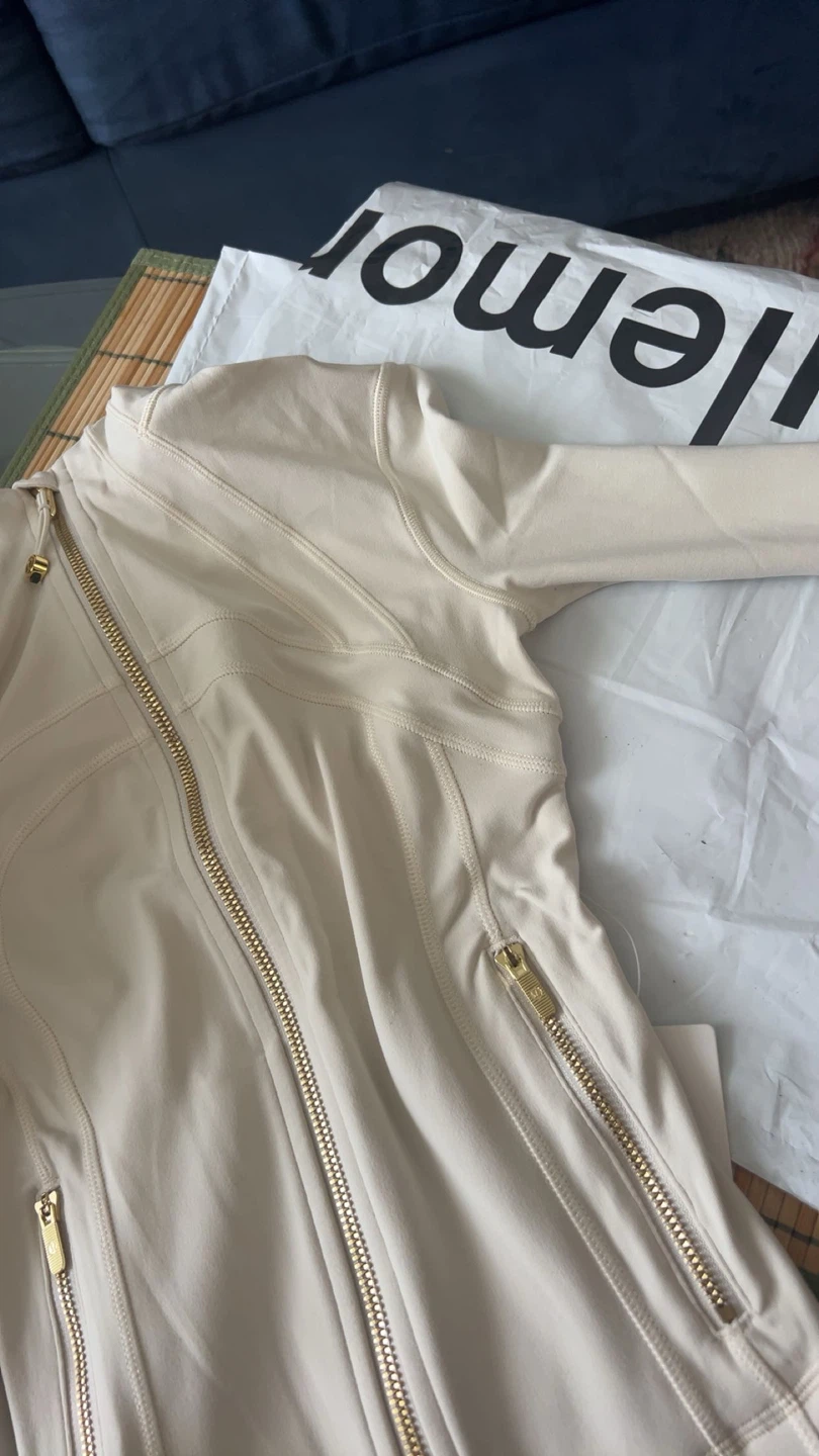 Lululemon define Jacket
