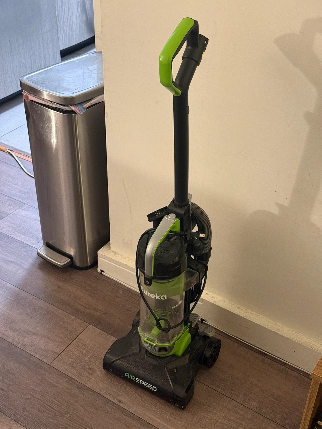 Eureka AirSpeed Vacuum Cleaner - photo 2