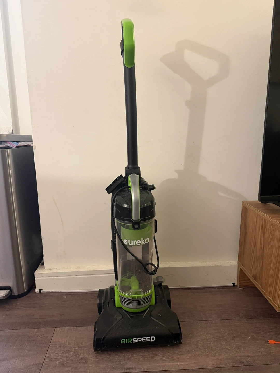 Eureka AirSpeed Vacuum Cleaner - photo 3