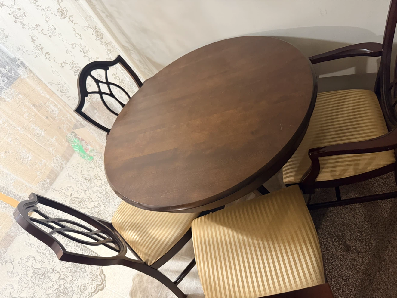 Sturdy Dinning Set - photo 2