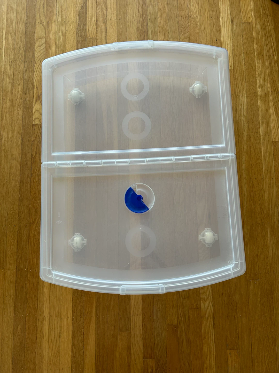 Clear Plastic Storage Bin with Lid and wheels