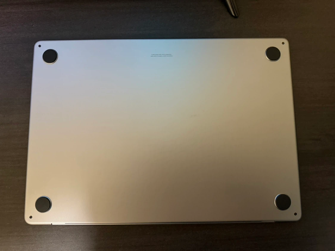 MacBook Air 15-inch (M2) - LIKE NEW - photo 4